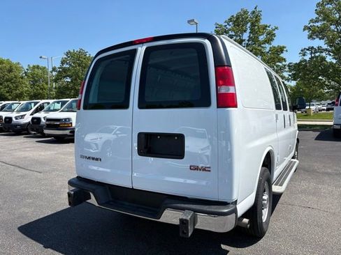 Used 2024 GMC Savana 2500 w/ Driver Convenience Package RWD image 5