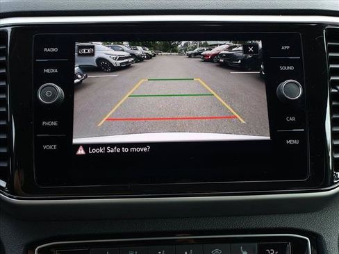 Used 2023 Volkswagen Atlas SE AWD/4WD image 17