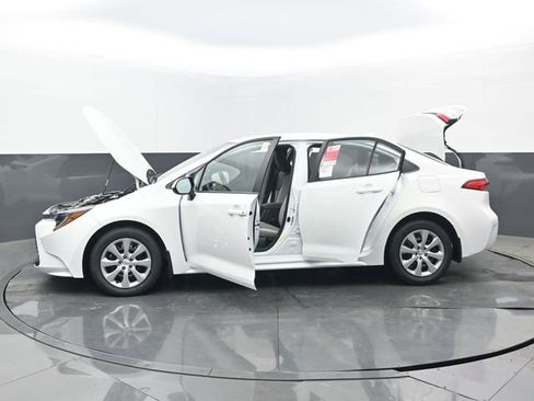 New 2026 Toyota Corolla LE image 31