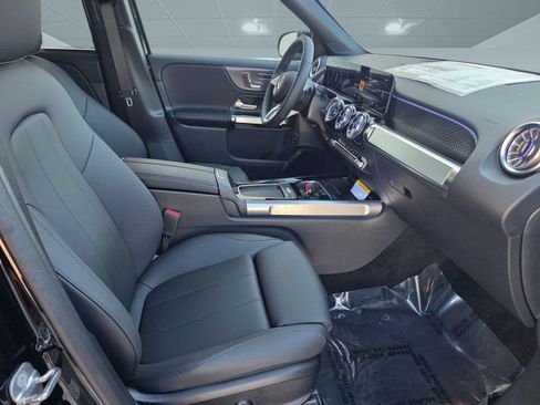 New 2026 Mercedes-Benz GLB 250 4MATIC image 21