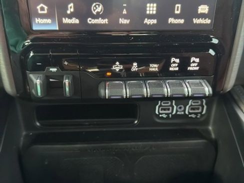 Used 2023 RAM 1500 Limited image 15
