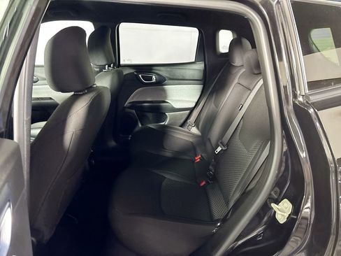 Used 2024 Jeep Compass Sport AWD/4WD image 19