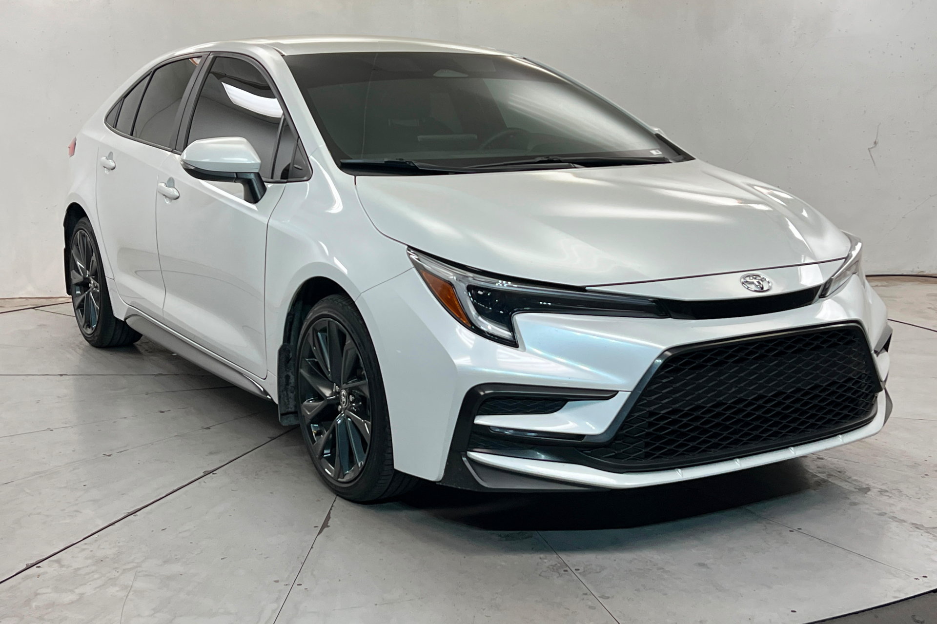 Used 2024 Toyota Corolla SE FWD image 8