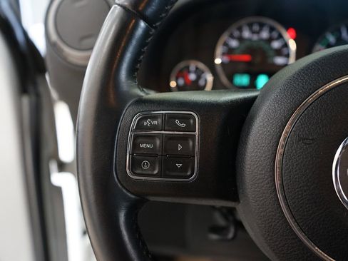 Used 2017 Jeep Wrangler Sport AWD/4WD image 26