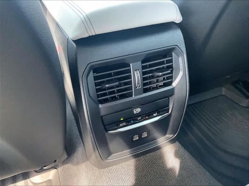 Used 2025 BMW M3 Competition w/ Executive Package image 34