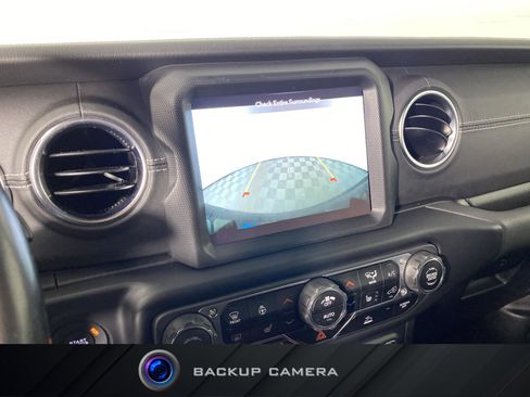 Used 2023 Jeep Wrangler Sahara w/ Cold Weather Group image 6