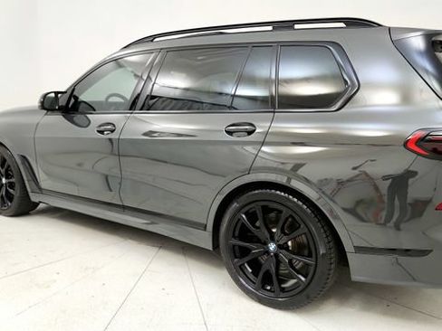 Used 2025 BMW X7 M60i AWD/4WD image 24