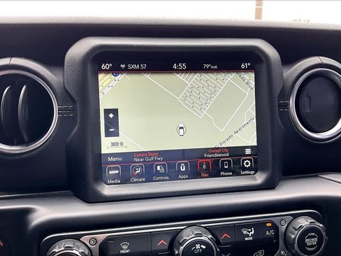Used 2021 Jeep Gladiator Overland AWD/4WD image 32