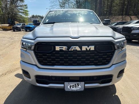 New 2026 RAM 1500 4x4 Crew Cab image 8