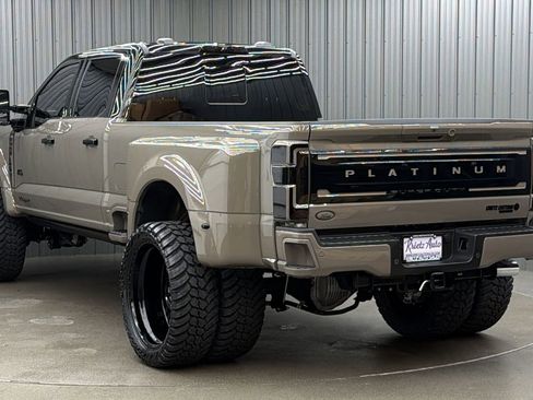 Used 2026 Ford F450 Platinum w/ Platinum Plus Package image 3