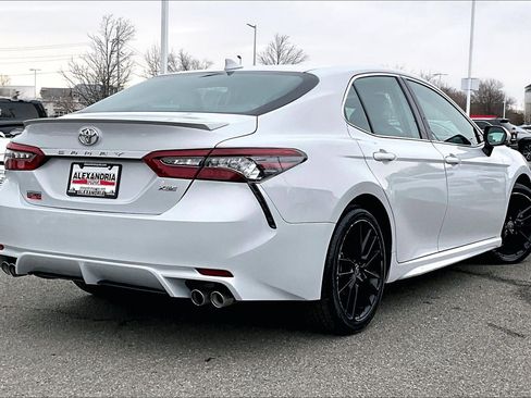 Used 2024 Toyota Camry XSE image 12