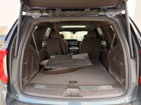 Used 2021 GMC Yukon Denali w/ Denali Premium Package image 47