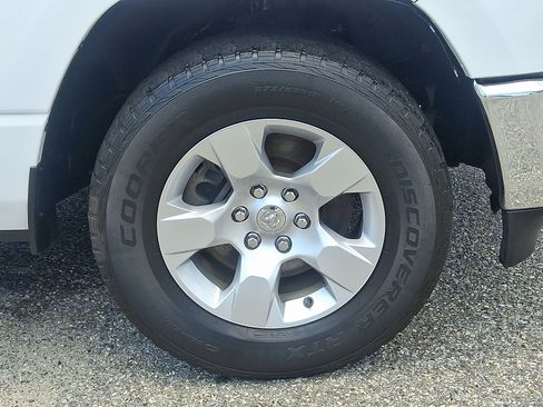 Used 2020 RAM 1500 Big Horn AWD/4WD image 8