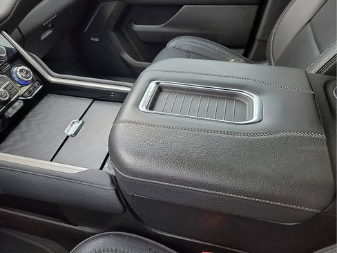 Used 2022 GMC Yukon Denali AWD/4WD image 20