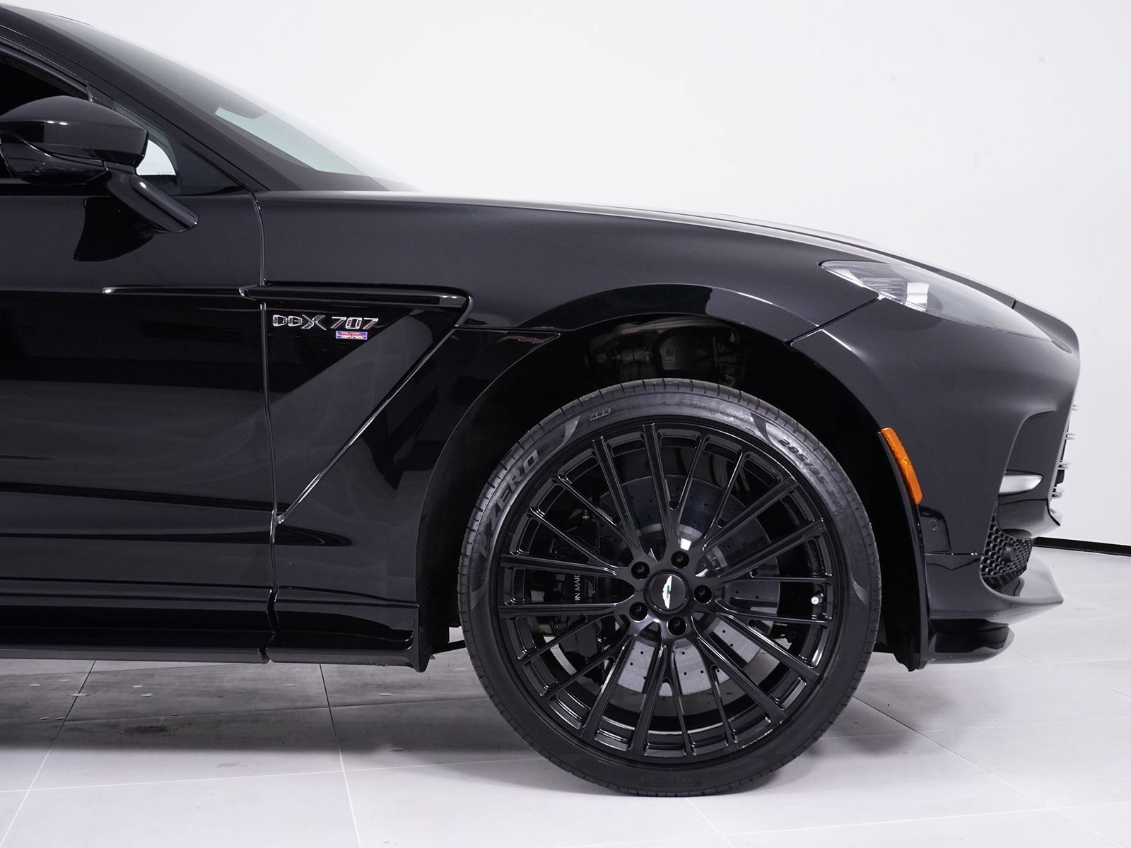 Used 2023 Aston Martin DBX 707 AWD/4WD image 16