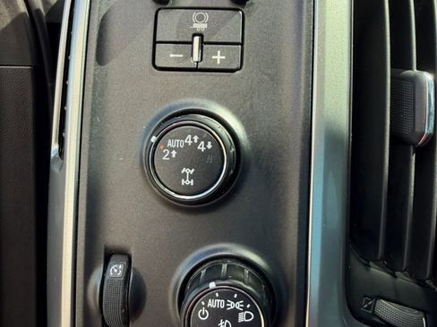 Used 2017 Chevrolet Silverado 1500 LT w/ All Star Edition AWD/4WD image 38