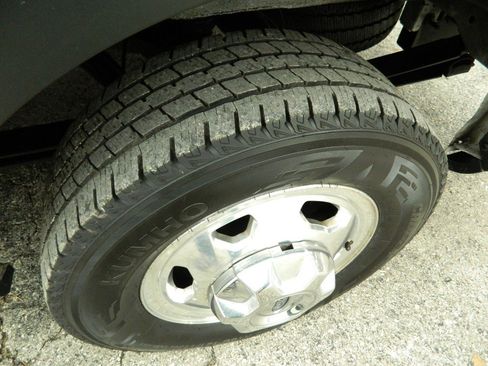 Used 2020 Ford Transit 250 Low Roof AWD image 21