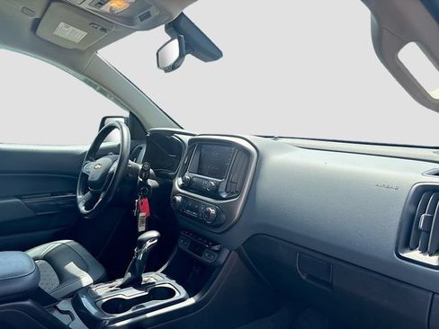 Used 2022 Chevrolet Colorado Z71 AWD/4WD image 25