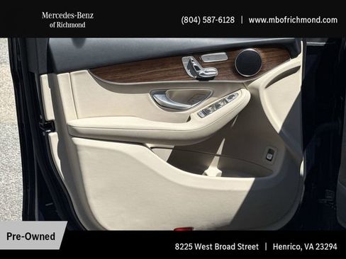 Used 2022 Mercedes-Benz GLC 300 4MATIC image 12