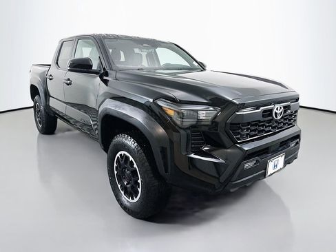 Used 2024 Toyota Tacoma TRD Off-Road AWD/4WD image 3