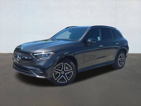 Used 2025 Mercedes-Benz GLC 300 image 1