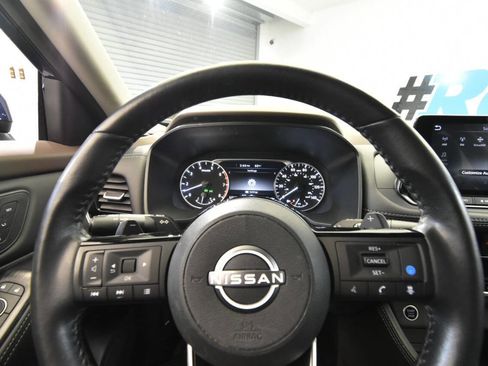 Used 2023 Nissan Rogue SL AWD/4WD image 25