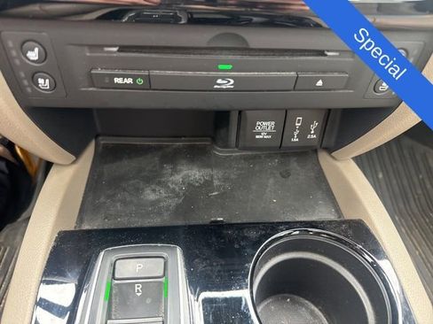 Used 2018 Honda Pilot Elite image 17