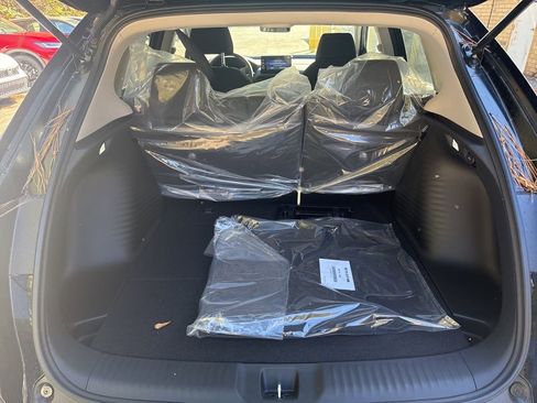 New 2026 Honda HR-V LX image 11