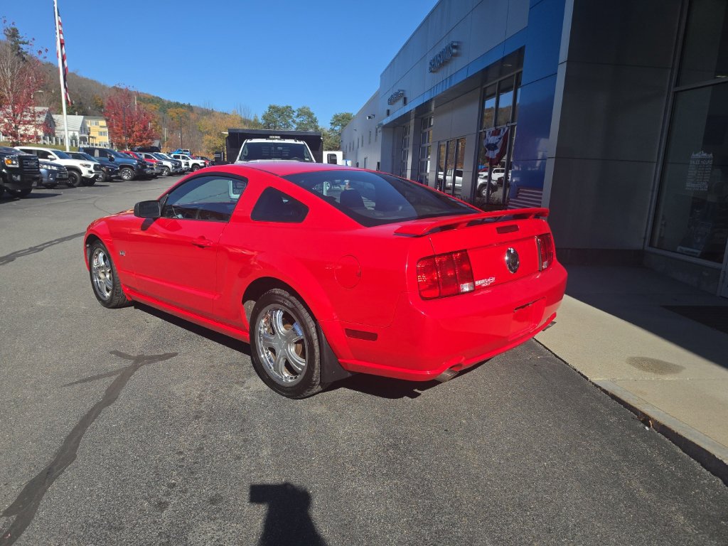 Used 2006 Ford Mustang GT RWD image 4