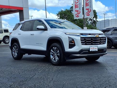 Used 2025 Chevrolet Equinox LT FWD image 4