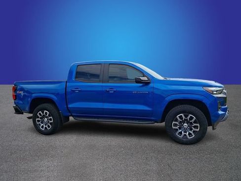 Used 2024 Chevrolet Colorado Z71 w/ Z71 Convenience Package 2 AWD/4WD image 4