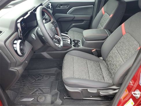 Used 2024 Chevrolet Colorado Z71 w/ Advanced Trailering Package image 5