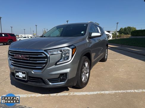 Used 2024 GMC Terrain SLT image 6