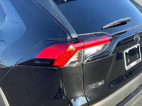 Used 2023 Toyota RAV4 XLE Premium AWD/4WD image 29