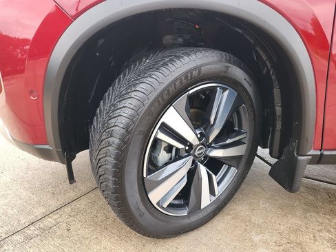 Certified 2023 Nissan Rogue Platinum w/ Platinum Premium Package FWD image 34