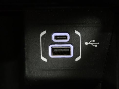 Used 2024 Jeep Compass Latitude AWD/4WD image 21