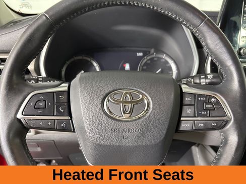 Used 2020 Toyota Highlander XLE image 14