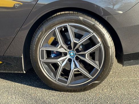 Used 2025 BMW i5 xDrive40 w/ M Sport Package image 14