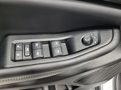 Used 2024 Jeep Grand Cherokee Laredo X image 38