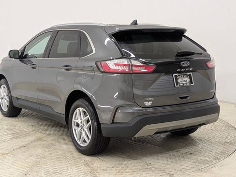 Used 2022 Ford Edge SEL w/ Cargo Accessory Package image 3