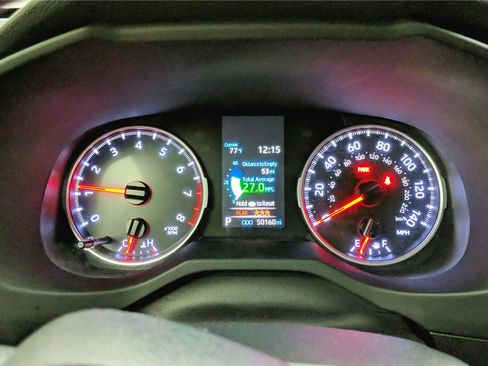 Used 2019 Toyota RAV4 LE image 26