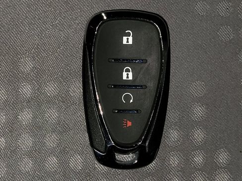 Used 2020 Chevrolet Sonic LT FWD image 32