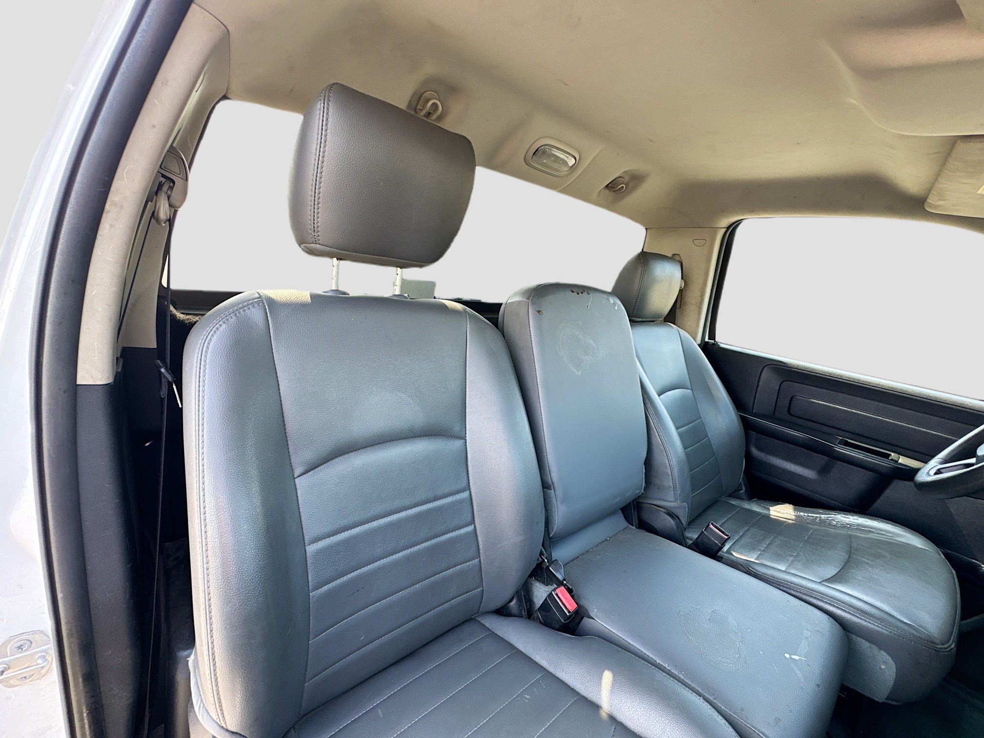 Used 2016 RAM 5500 Tradesman w/ Ambulance Prep Group RWD image 8