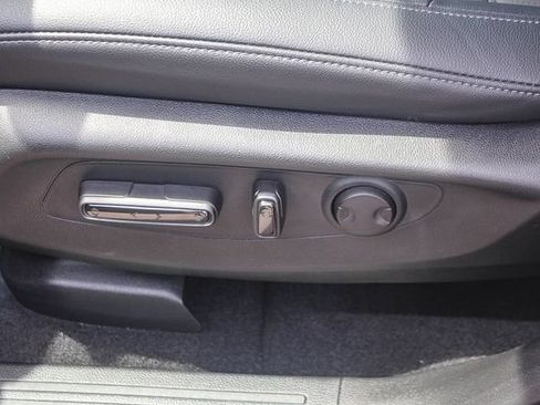 Used 2025 Honda CR-V EX-L image 27