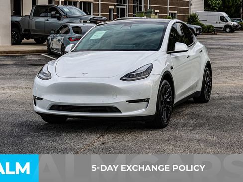 Used 2022 Tesla Model Y Long Range AWD/4WD image 3