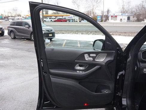 Used 2022 Mercedes-Benz GLE 350 4MATIC image 25