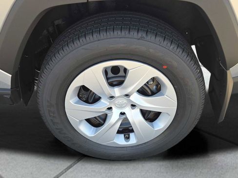 New 2025 Toyota RAV4 LE image 17