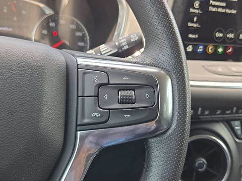 Used 2025 Chevrolet Blazer LT FWD image 21