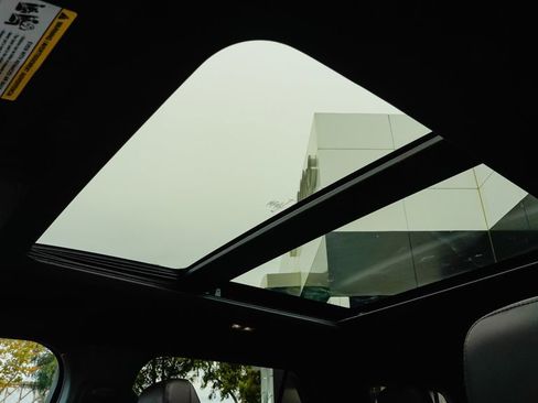 Used 2025 Ford Explorer Platinum w/ Ultimate Package image 17