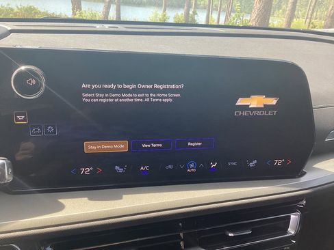 New 2026 Chevrolet Traverse LT w/ Driver Confidence Package FWD image 25